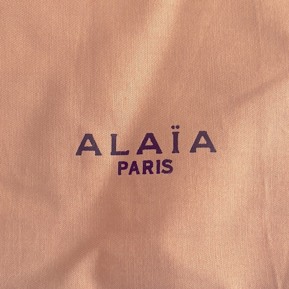 Set of 3 Alaia Paris dust covers. ⭐️